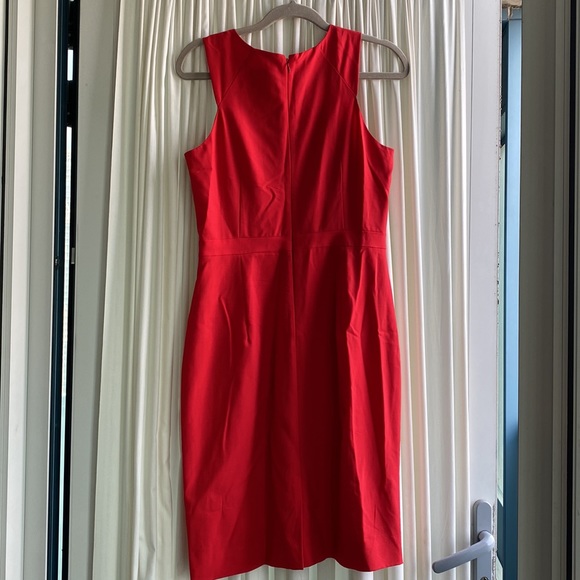 JCREW red gorgeous work dress - size 8 - beautiful neckline and great w belt - Picture 4 of 6